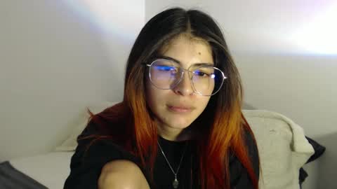 Snapshot of acid_katkryon chatting on 10/05/25, 01:15 Kat miau online show from 10/05/25, 01:15