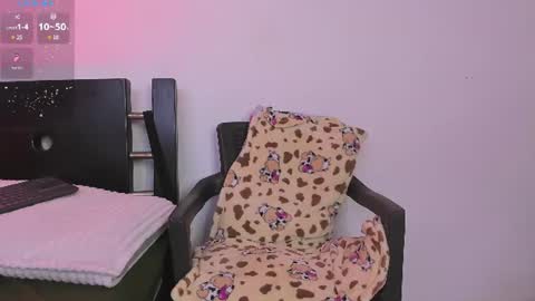 Snapshot of acid_longer chatting on 07/21/26, 10:45 centric independent model online show from 07/21/26, 10:45