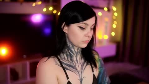 Snapshot of acid_pie chatting on 02/17/25, 06:20 acid_pie online show from 02/17/25, 06:20