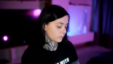 Snapshot of acid_pie chatting on 10/09/25, 08:18 acid_pie online show from 10/09/25, 08:18