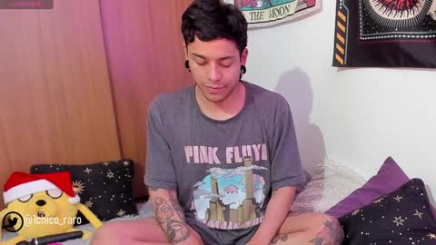 Snapshot of acid_time chatting on 12/25/24, 10:16 Jhonny online show from 12/25/24, 10:16