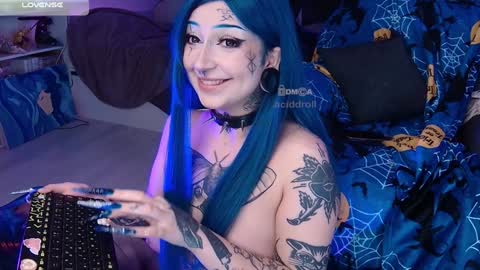 Snapshot of aciddroll chatting on 02/01/25, 11:06 Acid or Iya vacation November 19 to November 26 online show from 02/01/25, 11:06