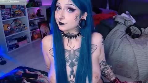 Snapshot of aciddroll chatting on 03/05/25, 09:48 Acid or Iya vacation November 19 to November 26 online show from 03/05/25, 09:48