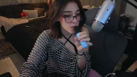 Snapshot of acidkaos chatting on 12/04/25, 11:13 Lana 3 online show from 12/04/25, 11:13