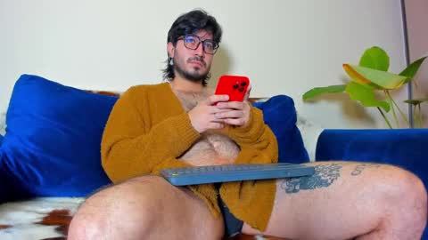 R. online show from 02/10/25, 12:39