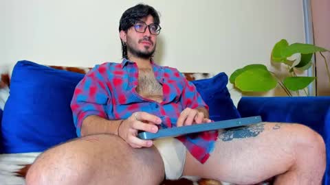 R. online show from 02/15/25, 09:38