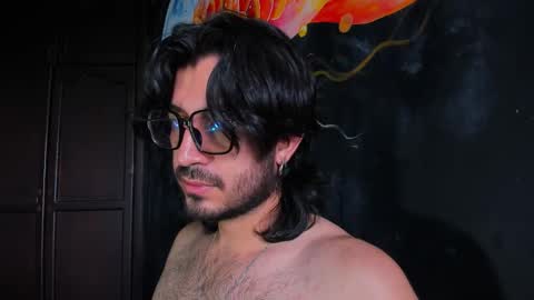 R. online show from 10/31/25, 03:02