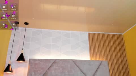 Snapshot of ada__lee_ chatting on 02/05/25, 11:23 Antonella online show from 02/05/25, 11:23