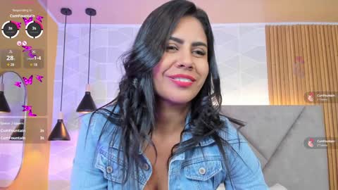 Snapshot of ada__lee_ chatting on 02/26/25, 01:43 Antonella online show from 02/26/25, 01:43