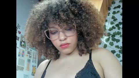 Snapshot of ada_gales_ chatting on 02/23/25, 01:24 Isa online show from 02/23/25, 01:24