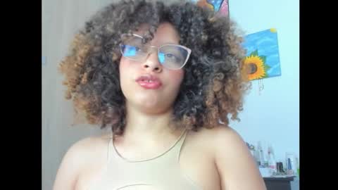 Snapshot of ada_gales_ chatting on 09/24/25, 04:38 Isa online show from 09/24/25, 04:38