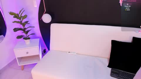    online show from 03/02/26, 04:36