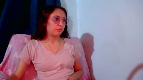 Snapshot of ada_naugthy1 chatting on 10/21/25, 01:39 Ada naugthy28 online show from 10/21/25, 01:39