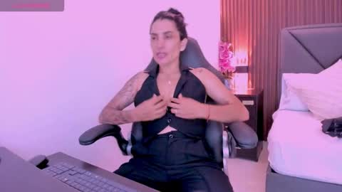 ada oconnor x   ..flaca..bella online show from 11/19/25, 05:35