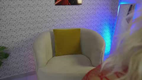 Snapshot of adablue25 chatting on 09/23/25, 01:19 Ada Blue online show from 09/23/25, 01:19