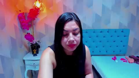 Snapshot of adafawx chatting on 12/16/25, 04:17 Ada online show from 12/16/25, 04:17