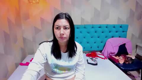 Ada online show from 04/12/26, 04:17