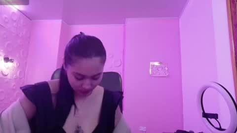 Snapshot of adaira31 chatting on 11/08/25, 04:12 Adaira online show from 11/08/25, 04:12