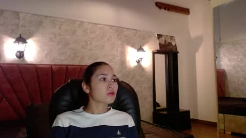 Snapshot of adaira31 chatting on 11/18/25, 04:39 Adaira online show from 11/18/25, 04:39