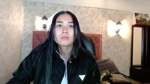 Snapshot of adaira31 chatting on 12/15/25, 04:28 Adaira online show from 12/15/25, 04:28