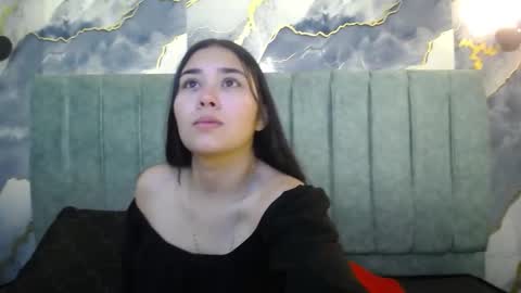 Snapshot of adaira31 chatting on 12/18/25, 09:15 Adaira online show from 12/18/25, 09:15