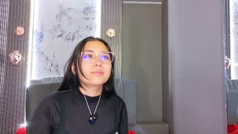 Snapshot of adaira31 chatting on 07/10/26, 01:25 Adaira online show from 07/10/26, 01:25