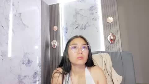 Snapshot of adaira31 chatting on 07/18/26, 01:48 Adaira online show from 07/18/26, 01:48
