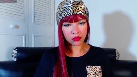 Snapshot of adalet_sair chatting on 12/19/25, 11:39 adalet online show from 12/19/25, 11:39