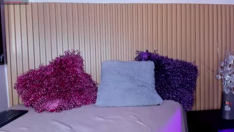 Snapshot of adalina_rusel chatting on 04/12/26, 01:16 online show from 04/12/26, 01:16