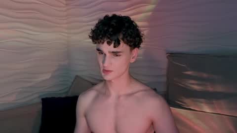 Snapshot of adam_21cm chatting on 12/15/24, 07:21 Adam online show from 12/15/24, 07:21