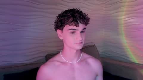 Snapshot of adam_21cm chatting on 01/24/25, 04:49 Adam online show from 01/24/25, 04:49