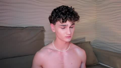 Snapshot of adam_21cm chatting on 01/26/25, 07:41 Adam online show from 01/26/25, 07:41