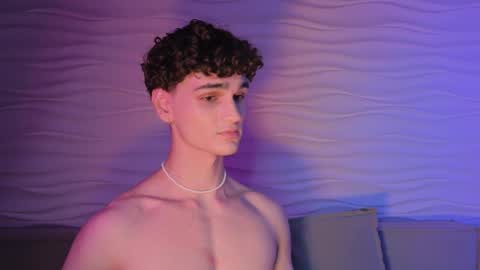 Snapshot of adam_21cm chatting on 10/08/25, 04:26 Adam online show from 10/08/25, 04:26