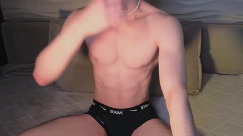 Snapshot of adam_21cm chatting on 10/24/25, 07:54 Adam online show from 10/24/25, 07:54