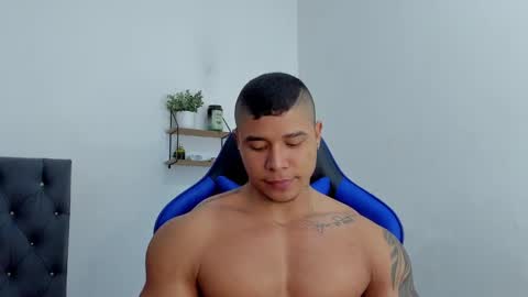 adam boss online show from 09/25/25, 01:26