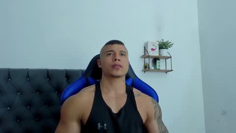 adam boss online show from 11/05/25, 07:30