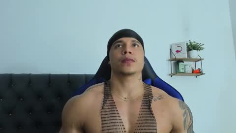 Snapshot of adam_boss chatting on 03/19/26, 05:33 adam boss online show from 03/19/26, 05:33