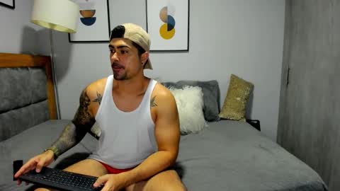 Snapshot of adam_clarke chatting on 11/04/25, 05:17 adam clarke online show from 11/04/25, 05:17