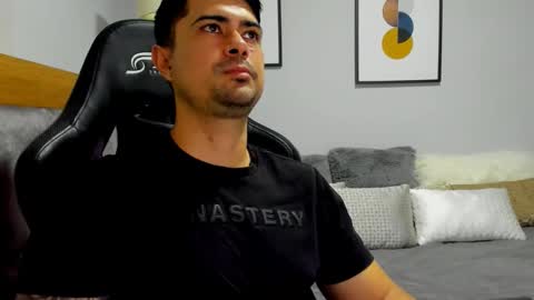 Snapshot of adam_clarke chatting on 01/10/26, 12:34 adam clarke online show from 01/10/26, 12:34