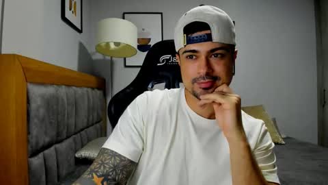 Snapshot of adam_clarke chatting on 01/13/26, 03:56 adam clarke online show from 01/13/26, 03:56