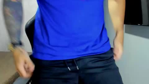 Snapshot of adam_clarke chatting on 01/19/26, 12:03 adam clarke online show from 01/19/26, 12:03