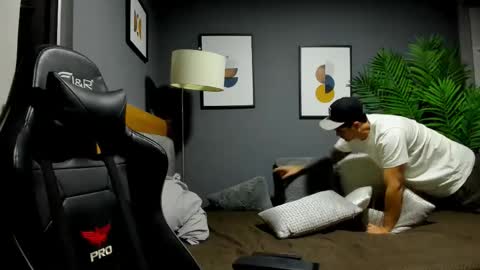 Snapshot of adam_clarke chatting on 03/18/26, 02:58 adam clarke online show from 03/18/26, 02:58