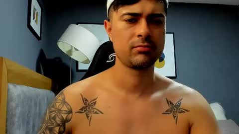Snapshot of adam_clarke chatting on 07/15/26, 01:22 adam clarke online show from 07/15/26, 01:22