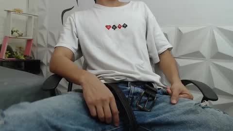 adam_evehotroom online show from 03/01/25, 05:16