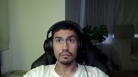 adam_evehotroom online show from 10/07/25, 03:25