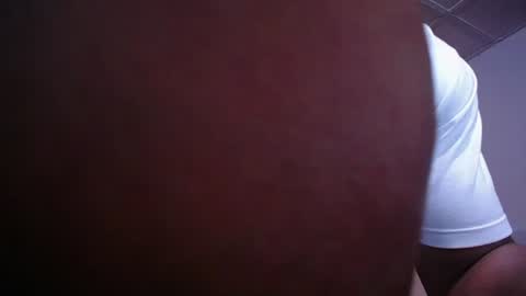 Snapshot of adam_fit19cm chatting on 06/10/26, 02:16 adam_fit19cm online show from 06/10/26, 02:16