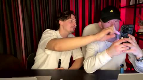 Snapshot of adam_ice chatting on 03/02/26, 04:14 Arthur and Adam online show from 03/02/26, 04:14