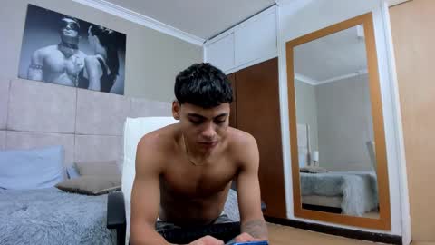 Snapshot of adam_piarse chatting on 10/15/25, 04:01 adam_piarse online show from 10/15/25, 04:01