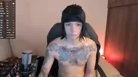 Snapshot of adam_rocket chatting on 09/26/25, 12:58  Adam online show from 09/26/25, 12:58