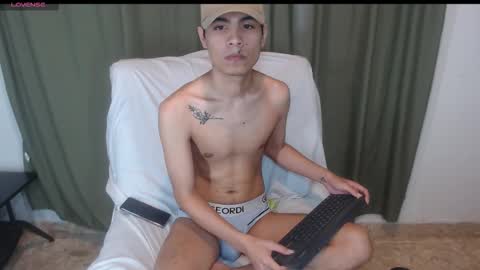 Snapshot of adam_sinclair chatting on 11/16/25, 09:42 adam_sinclair online show from 11/16/25, 09:42